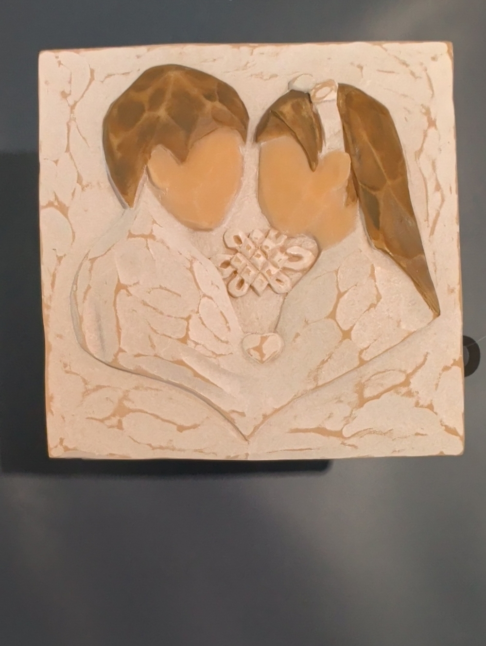 Neutral Beige Heart Couple Relief Jewelry Wedding Box Art Plaque NEW